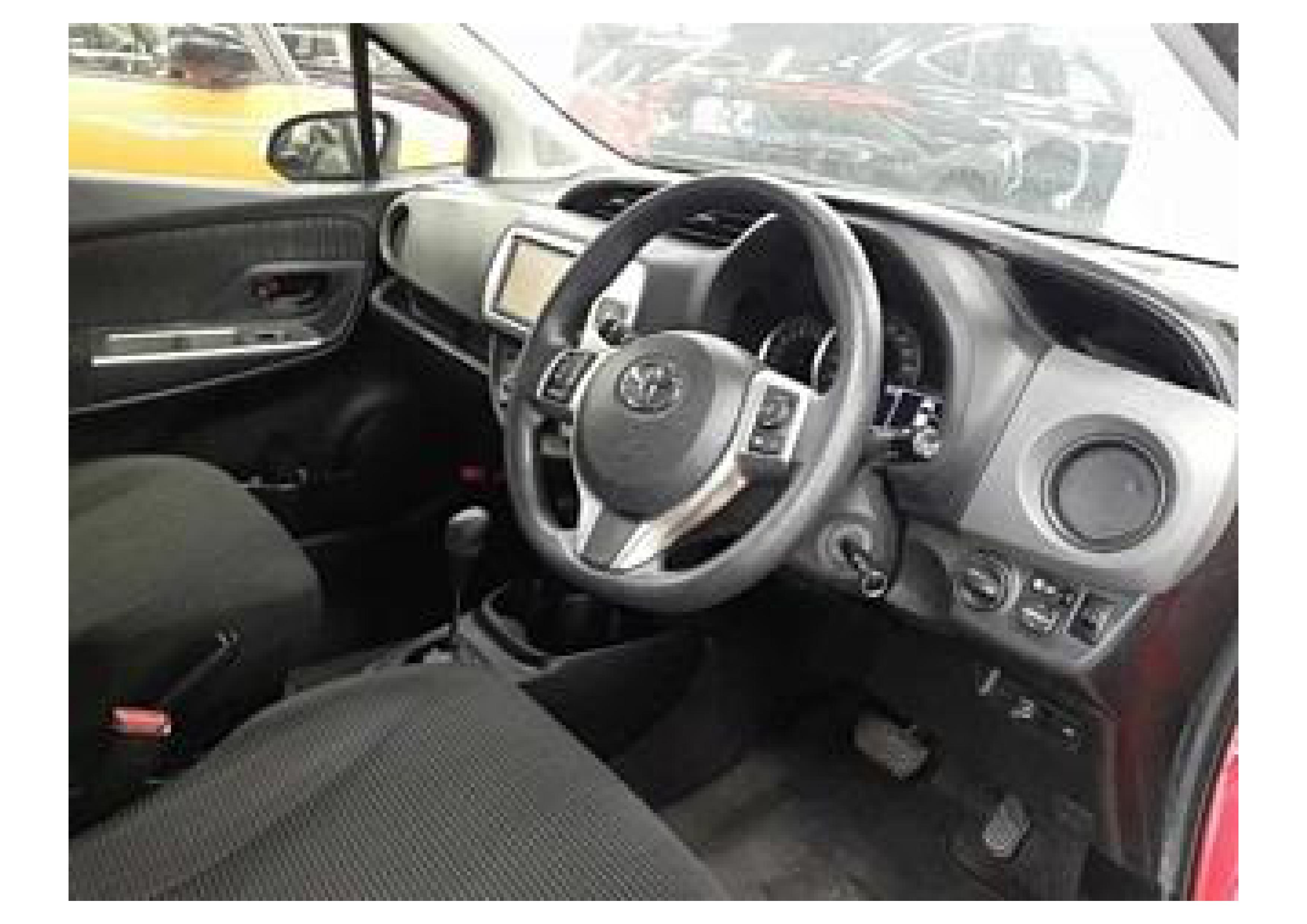 TOYOTA VITZ